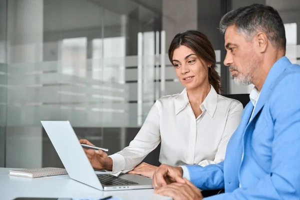 Profissionais prestadores de serviços em escritório - planejamento tributário especializado Nubec